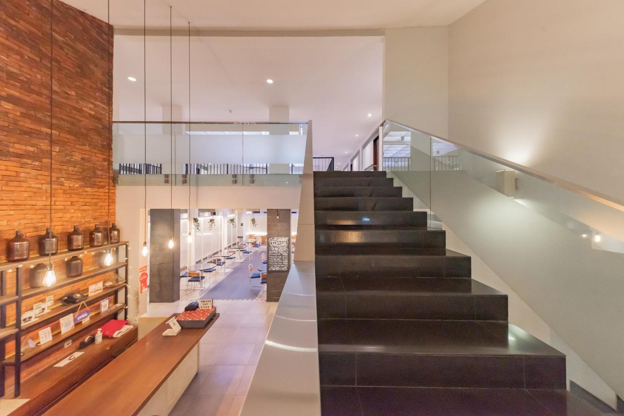 Reddoorz Plus @ Cipaganti Street 3 باندونج المظهر الخارجي الصورة