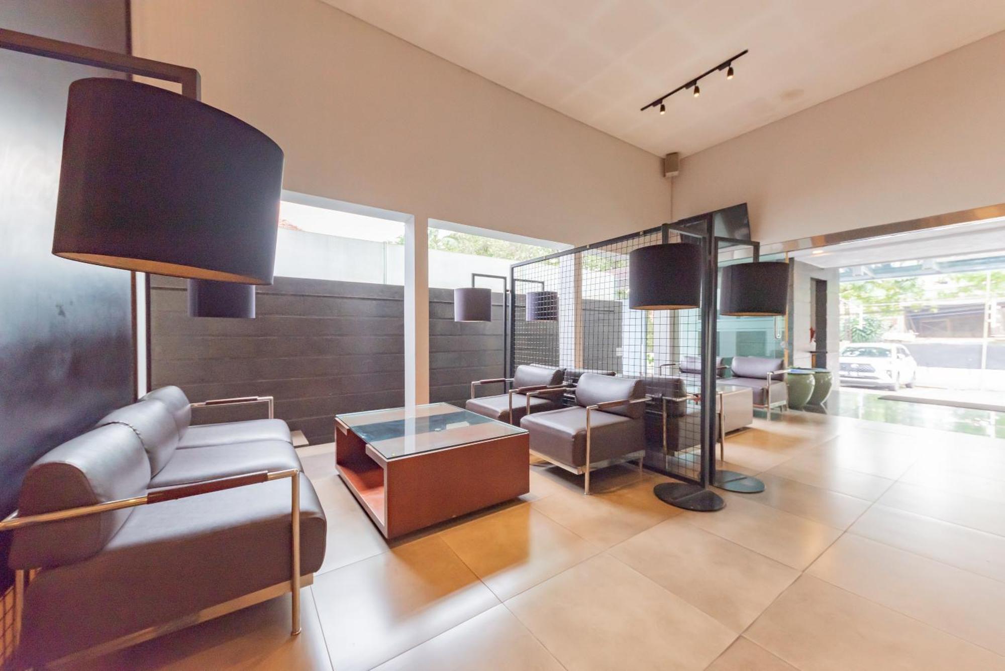 Reddoorz Plus @ Cipaganti Street 3 باندونج المظهر الخارجي الصورة